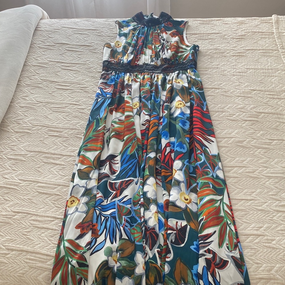 Badgley Mischka Vibrant Green and Orange Dress